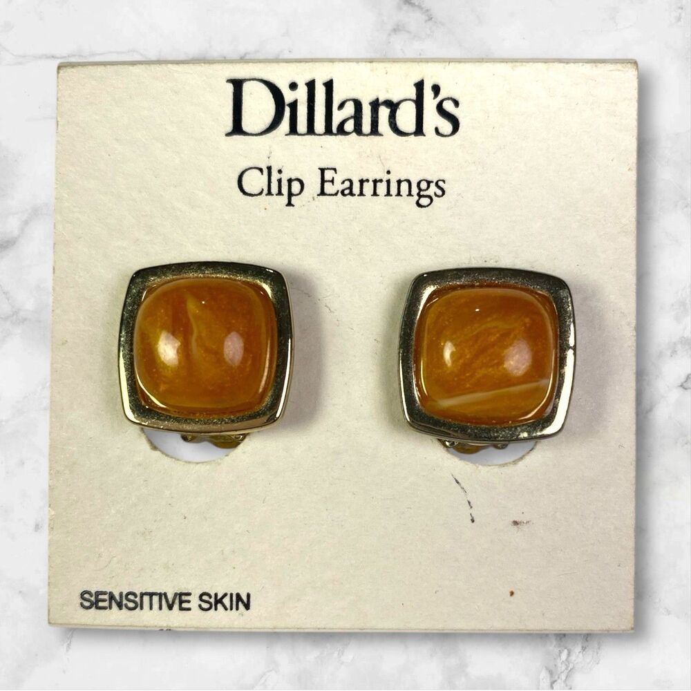 Vintage Dillard’s Clip On Earrings Amber Marbled Cabochon Gold Tone Square